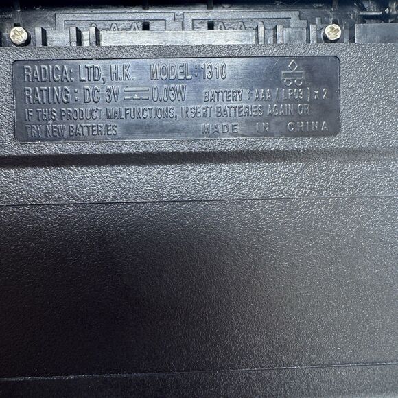 Vintage Radica Pocket Poker Model 1310 Hand Held Card Game Video Poker WORKS! - Picture 4 of 5